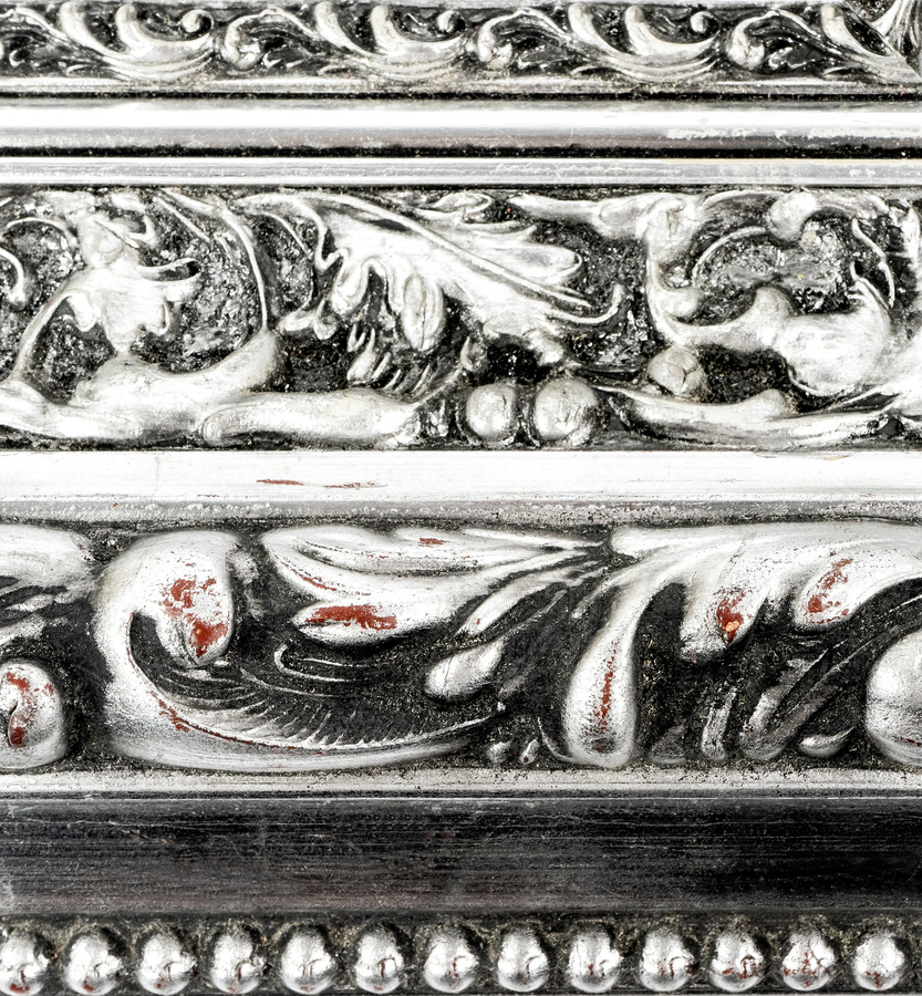 Rama do obrazów, zdjęć oraz luster na wymiar LUCA #3158. Stylowa z ornamentami, drewniana oprawa - kolor srebrny patyna