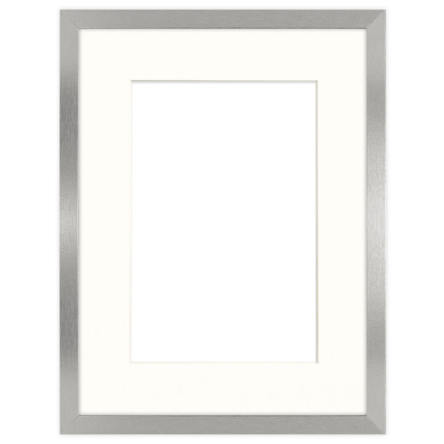 Srebrna ramka z passe partout na zdjęcia w rozmiarze 30x40 cm z okienkiem passe partout 21x30 cm