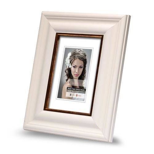 Ramka drewniana URANO 2156, szlachetna fotoramka na zdjęcia, plakaty lub obrazy - kolor kremowy, złoty pasek