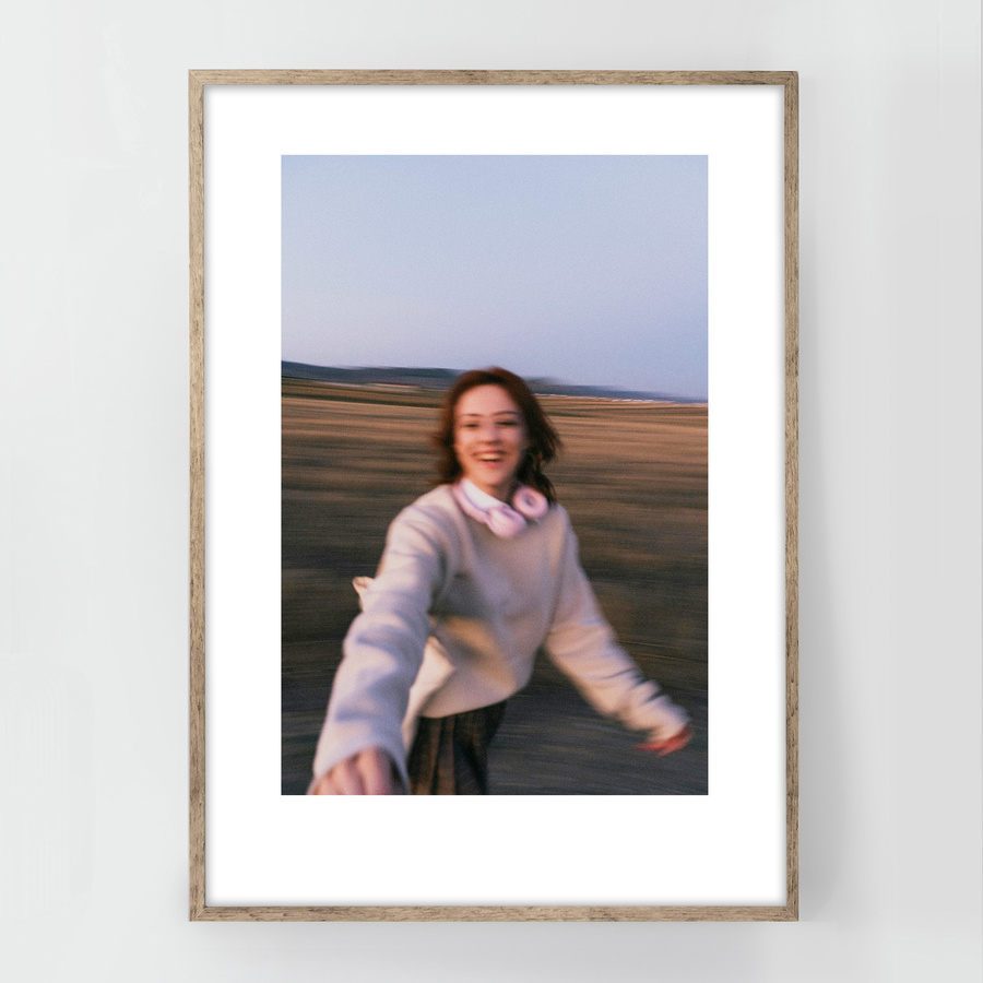 Ramka drewniana FIT, nowoczesna, wysoka fotoramka na zdjęcia, plakaty lub rysunki - kolor jasne drewno