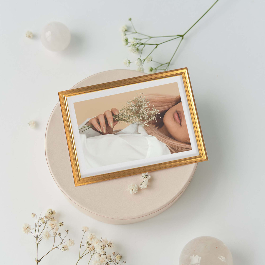 Ramka drewniana PRESTO 1858, szlachetna fotoramka na zdjęcia, plakaty lub rysunki - kolor złoty