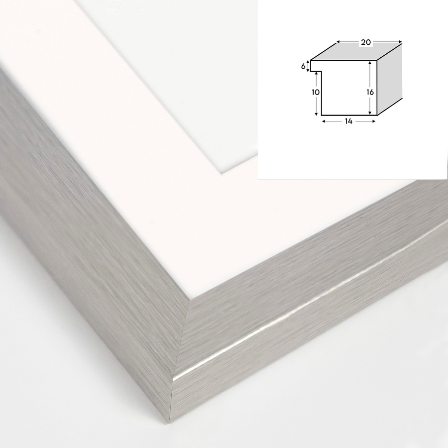 Srebrna ramka z passe partout na zdjęcia w rozmiarze 70x100cm z okienkiem passe partout 50x70 cm