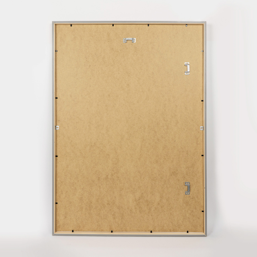 Ramka drewniana UNO S, nowoczesna, wysoka fotoramka na zdjęcia, plakaty lub rysunki - kolor srebrny