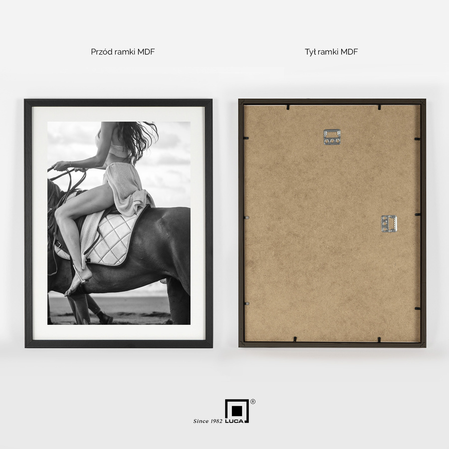 Czarna ramka na zdjęcia FDM 2 w rozmiarze 30x40 cm