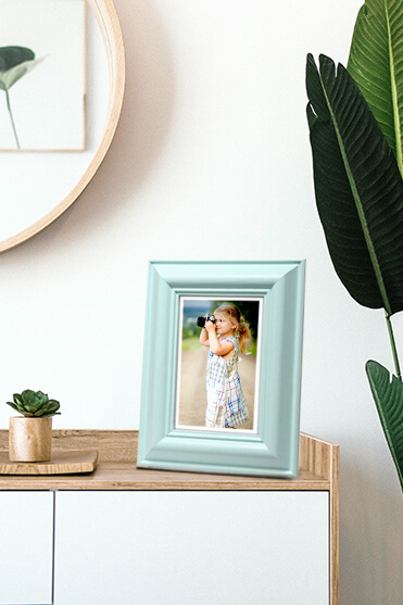 Ramka drewniana FAVARO 2143, nowoczesna fotoramka na zdjęcia, plakaty lub obrazy - kolor miętowy