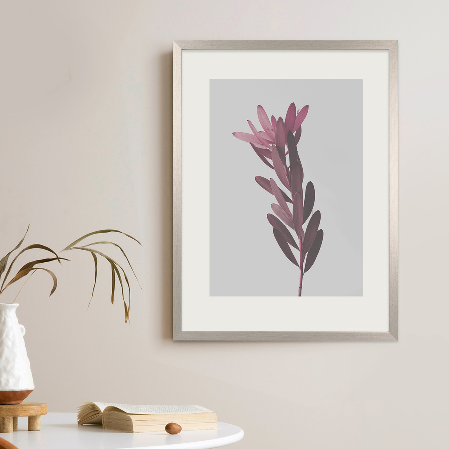 Srebrna ramka na zdjęcia w rozmiarze 30x40 cm