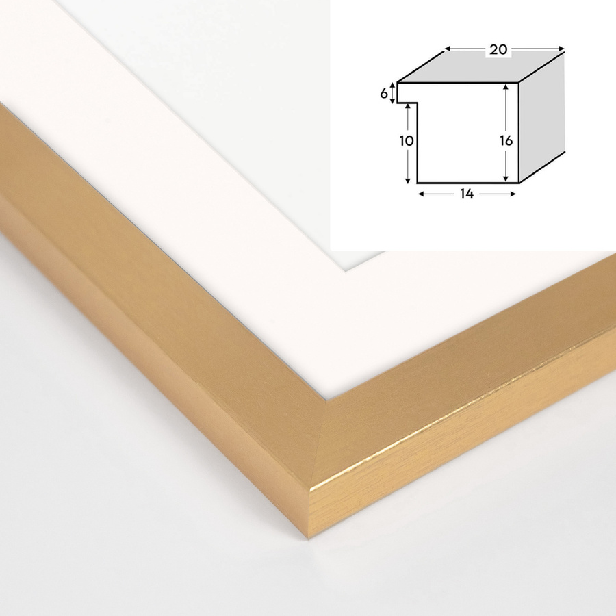Ramka 60×80 cm w złotym kolorze z passe-partout przeznaczonym na zdjęcia 40×60 cm.