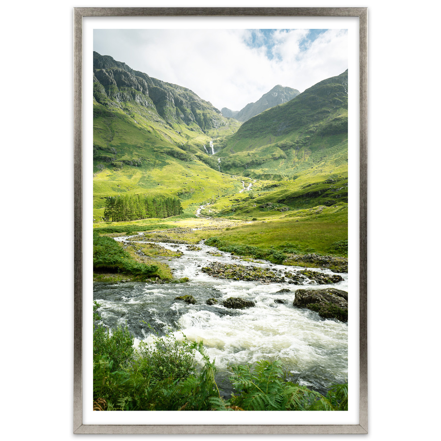 Ramka drewniana UNO S, nowoczesna, wysoka fotoramka na zdjęcia, plakaty lub rysunki - kolor srebrny