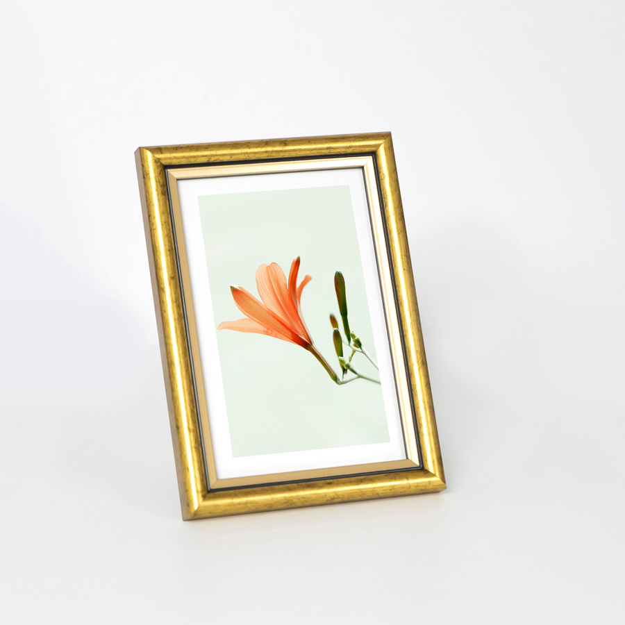 Ramka drewniana VELIA 1900, szlachetna obła fotoramka na zdjęcia, plakaty lub rysunki - kolor złoty