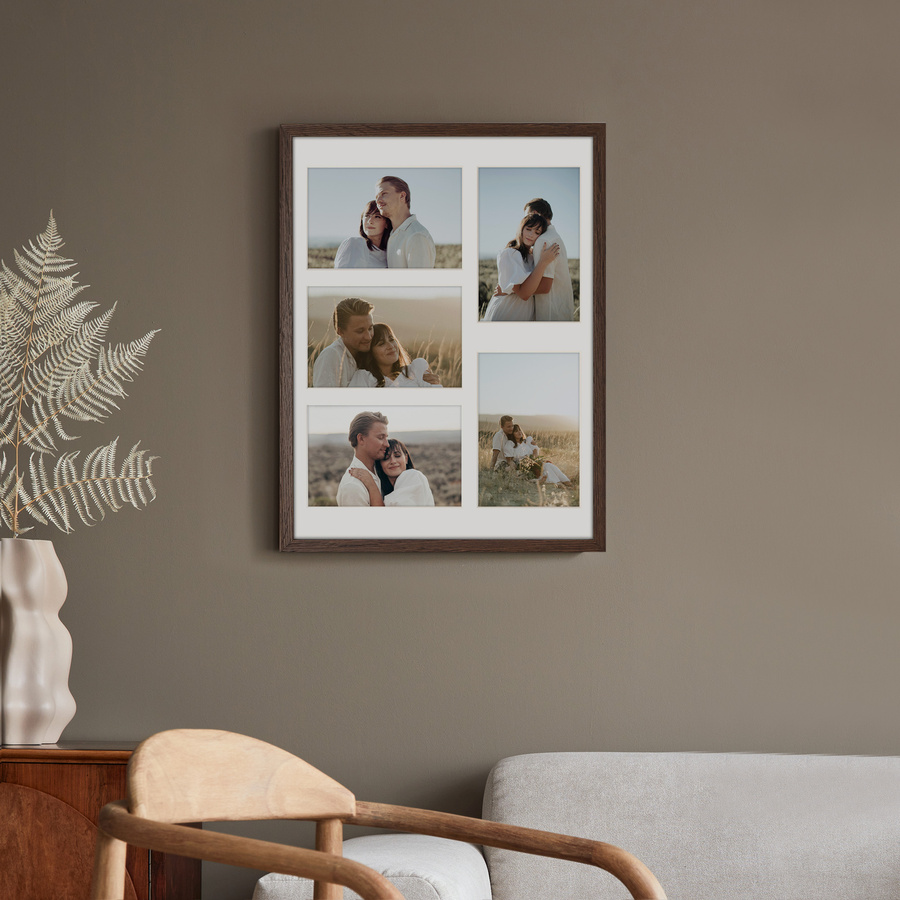 Foto galeria 30x40 cm na 5 zdjęcia o wymiarach 10x15 cm w brązowy kolorze