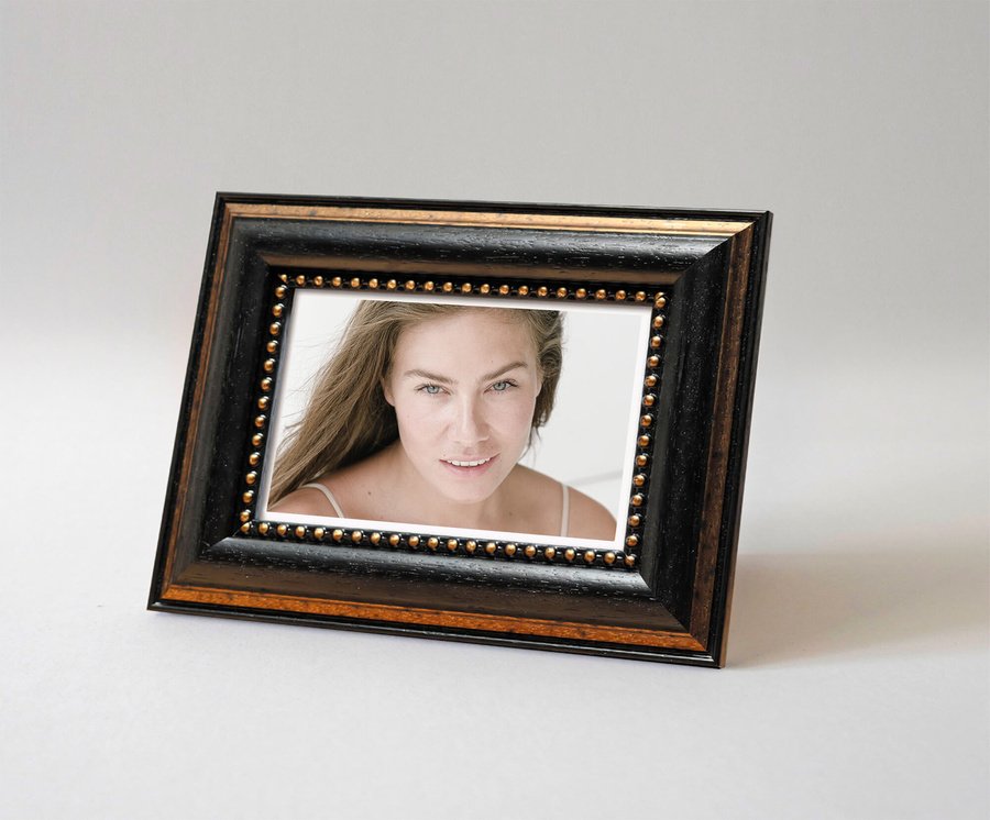 Ramka drewniana PATERNO 2124, ozdobna fotoramka na zdjęcia, plakaty lub obrazy - kolor czarny, złocenia