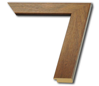 Rama do obrazów, zdjęć, plakatów oraz luster na wymiar LUCA #1825. Płaska nowoczesna, drewniana oprawa - kolor orzech