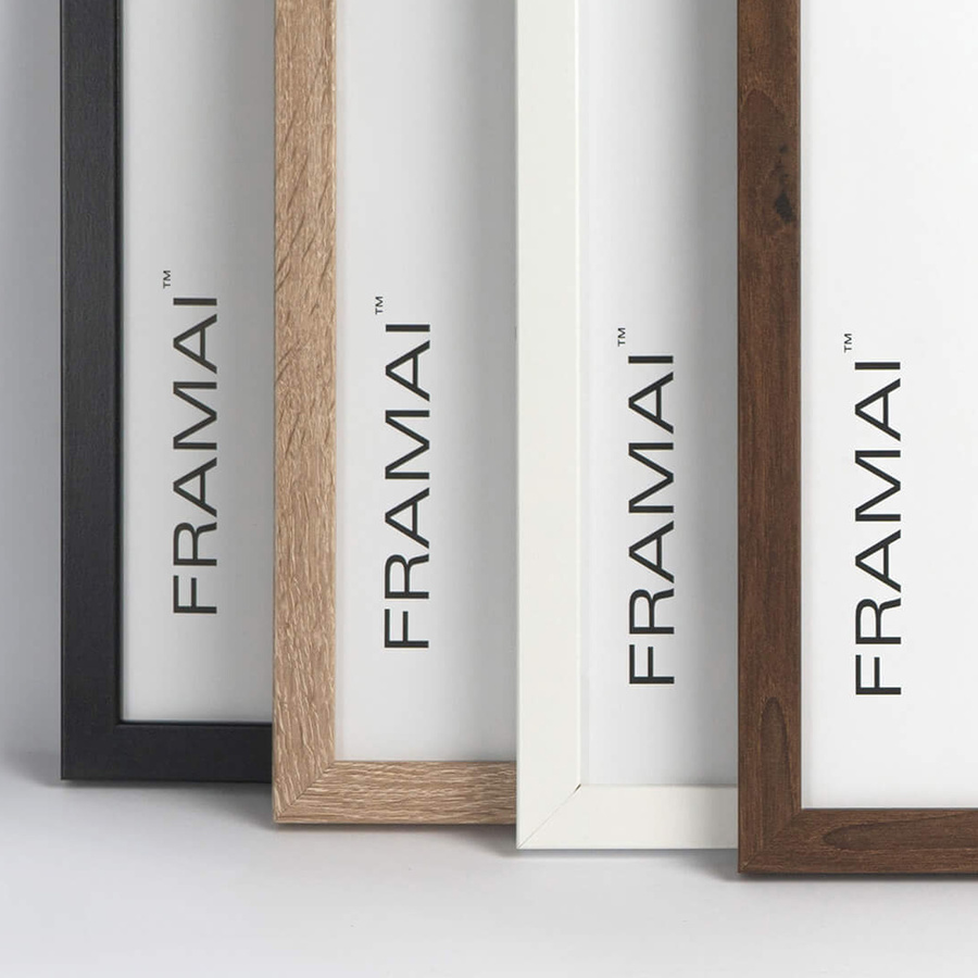 Brązowa ramka na zdjęcia w rozmiarze 30x40 cm