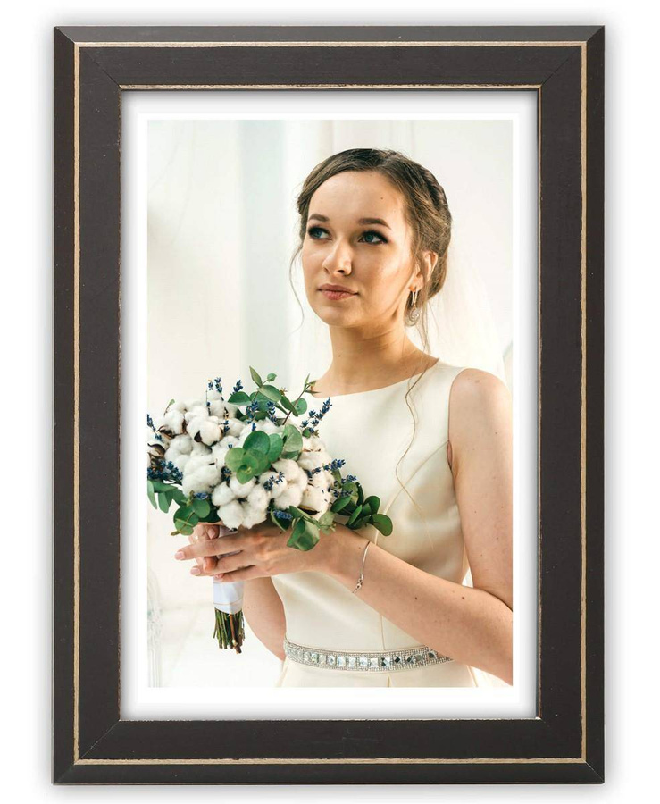 Ramka drewniana MARINA 2798, nowoczesna fotoramka na zdjęcia, plakaty lub rysunki - kolor czekoladowy, przetarcia