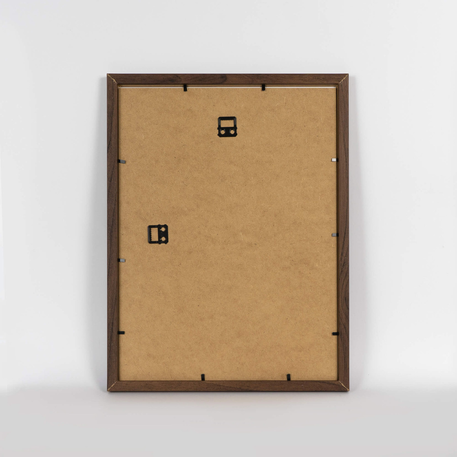 Brązowa ramka na zdjęcia w rozmiarze 30x40 cm