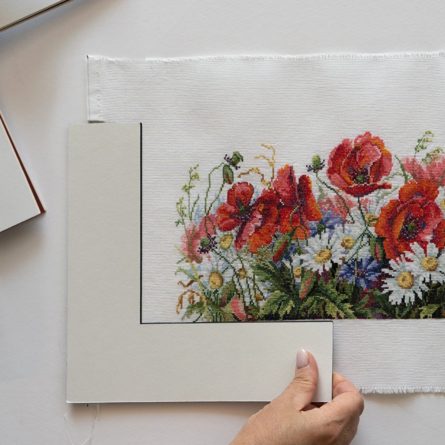 Oprawa tkanin i haftów