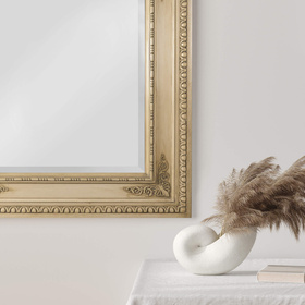 Lustra z ozdobną fazą