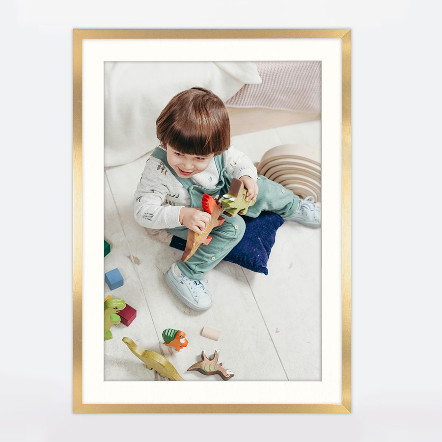 Ramka z passe partout na zdjęcia w rozmiarze 60x80 cm z okienkiem passe partout 50x70 cm