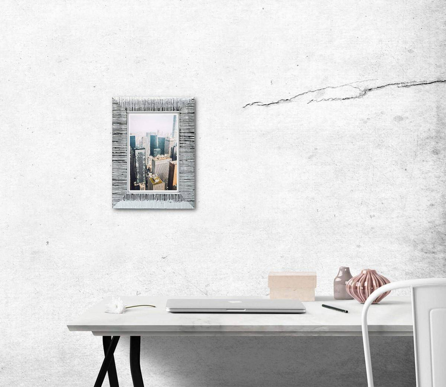 Ramka drewniana ALTINO 2777, nowoczesna fotoramka na zdjęcia, plakaty lub obrazy - kolor srebrno-biały, prążki