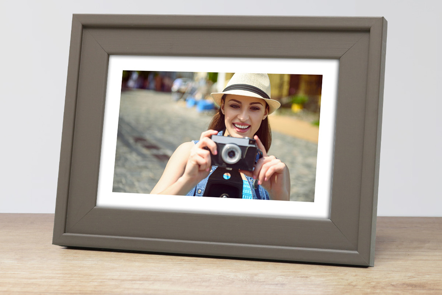 Ramka drewniana RIVOLI 2820, nowoczesna fotoramka na zdjęcia, plakaty lub rysunki - kolor kawa