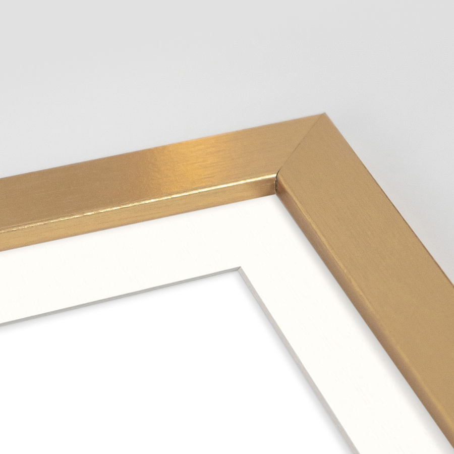 Ramka z passe partout na zdjęcia w rozmiarze 70x100 cm z okienkiem passe partout 60x80 cm