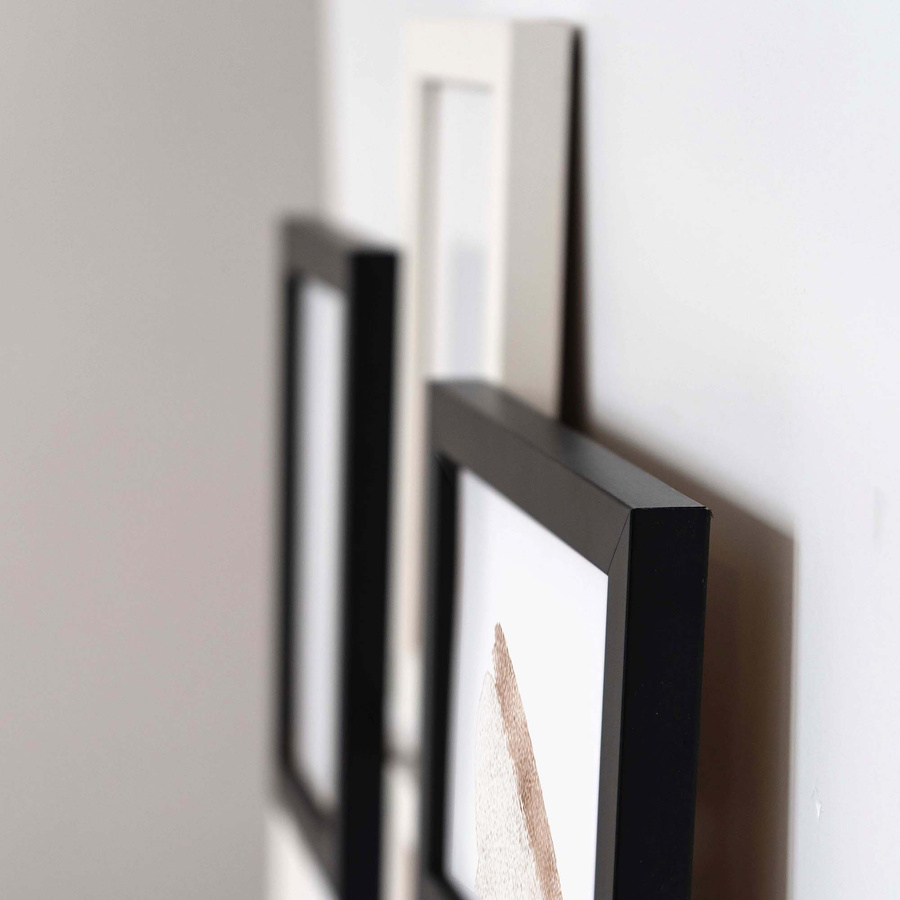 Multirama drewniana Black & White 91, zestaw ramek 8 X 10x15 cm, 1 X 13x18 cm - czarno-biała