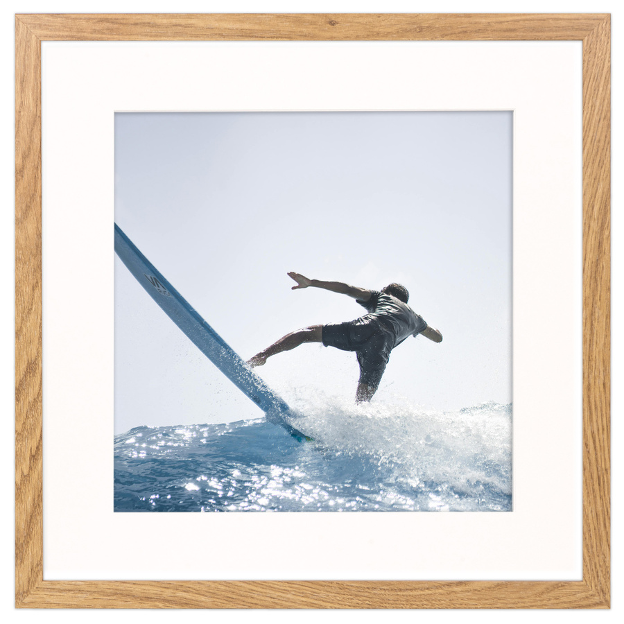 Naturalna ramka z passe partout na zdjęcia w rozmiarze 40x40 cm z passe partout 30x30 cm