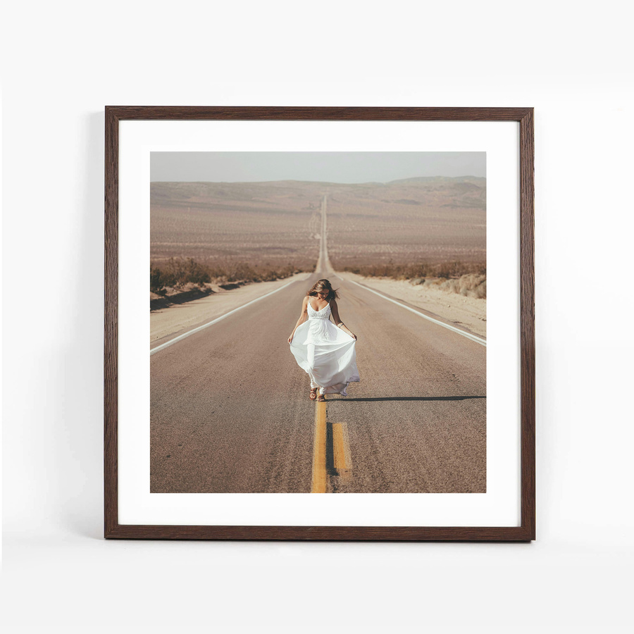 Ramka na zdjęcia w brązowym kolorze FDM 6 w rozmiarze 50x50 cm