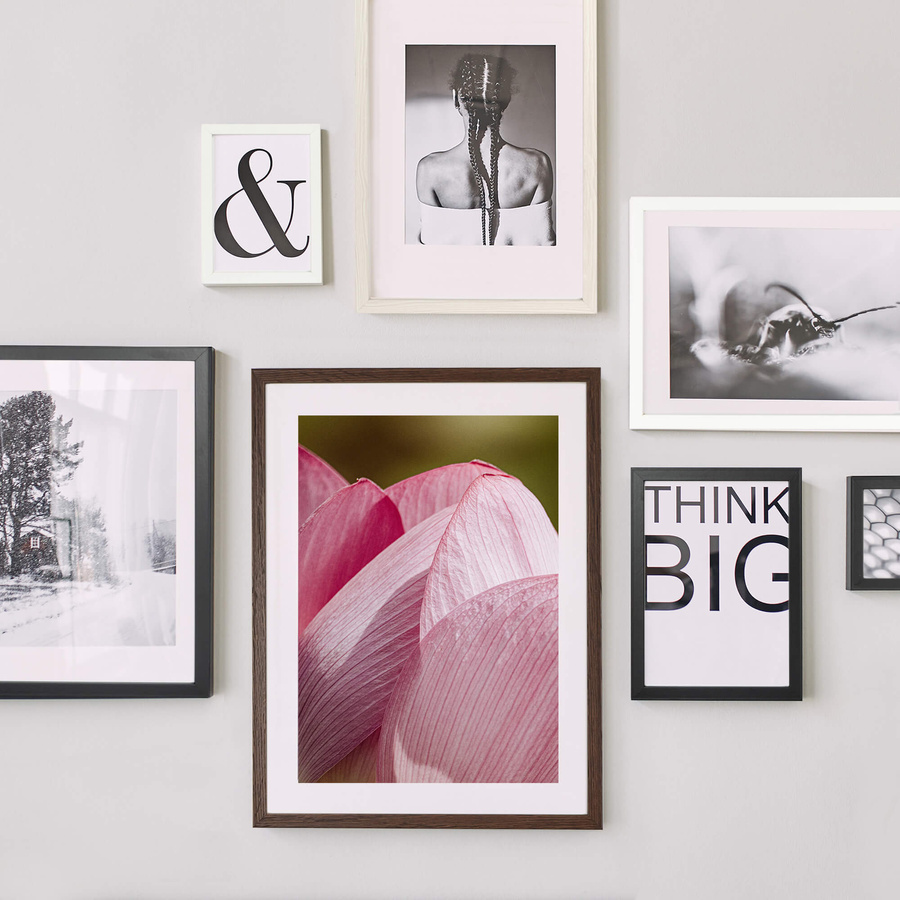 Brązowa ramka na zdjęcia FDM 6 w rozmiarze 30x40 cm