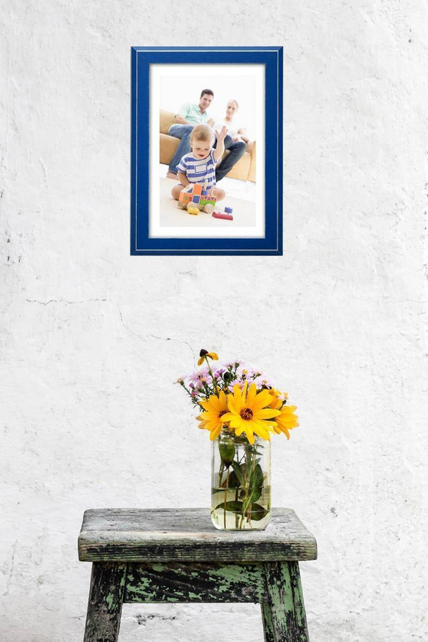 Ramka drewniana MARINA 2796, nowoczesna fotoramka na zdjęcia, plakaty lub rysunki - kolor niebieski, przetarcia