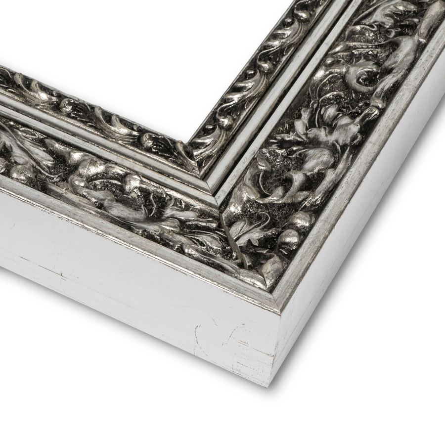 Rama do obrazów, zdjęć, plakatów oraz luster na wymiar LUCA #3157. Klasyczna, drewniana oprawa - kolor srebrny, ornament