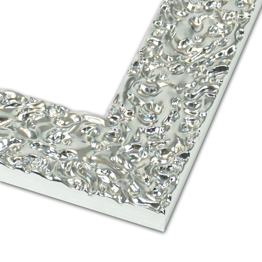 Rama do lustra, obrazu, zdjęcia na wymiar LUCA #2096. Ozdobna gnieciona drewniana oprawa - w kolorze jasnego srebra