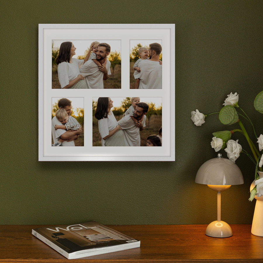 Foto galeria 40x40 cm na 4 zdjęcia o wymiarach 10x15 cm i 15x21 cm w białym kolorze